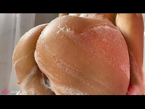 ❤️ Brunette masturboi pillua vibraattorilla intensiiviseen orgasmiin suihkussa Porno at fi.bsglass.ru ﹏